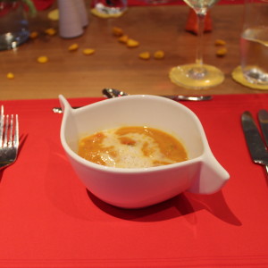 Rote Kokos-Linsen-Suppe