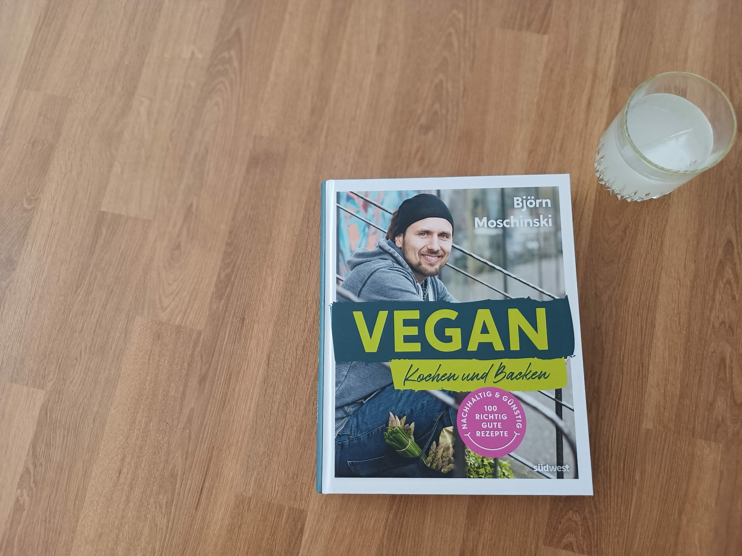 Buchvorstellung und Gewinnspiel: “Vegan Kochen und Backen” von Björn Moschinski