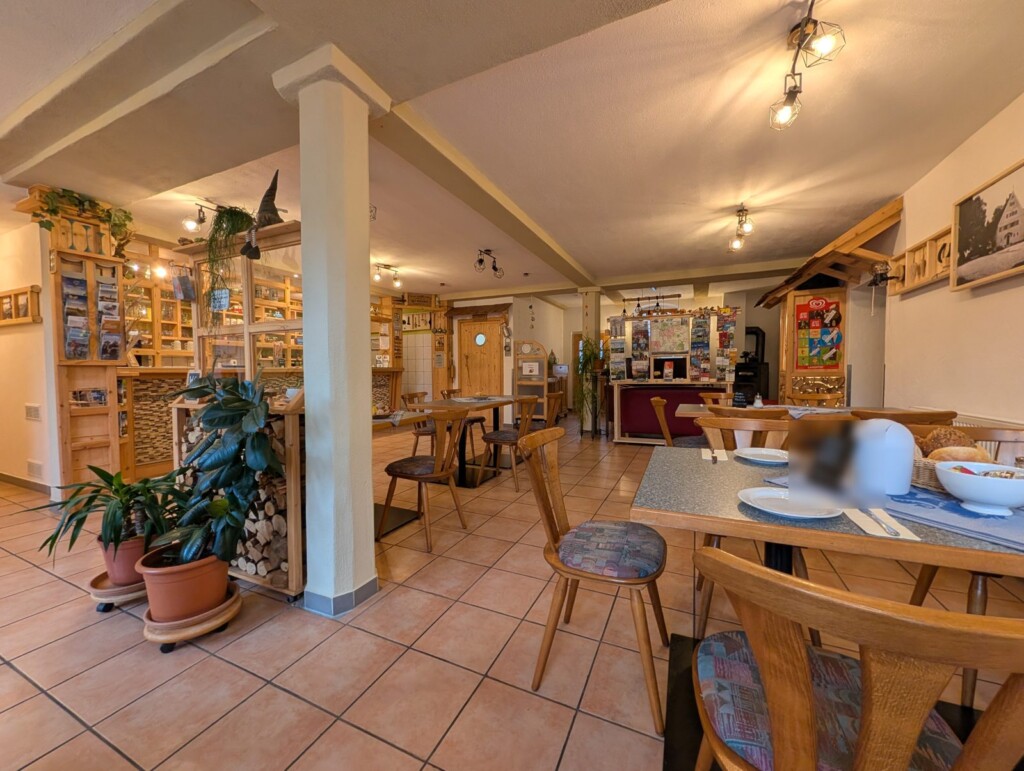 Bistro und Frühstücksraum des Campingplatzes Gutshof Donauried